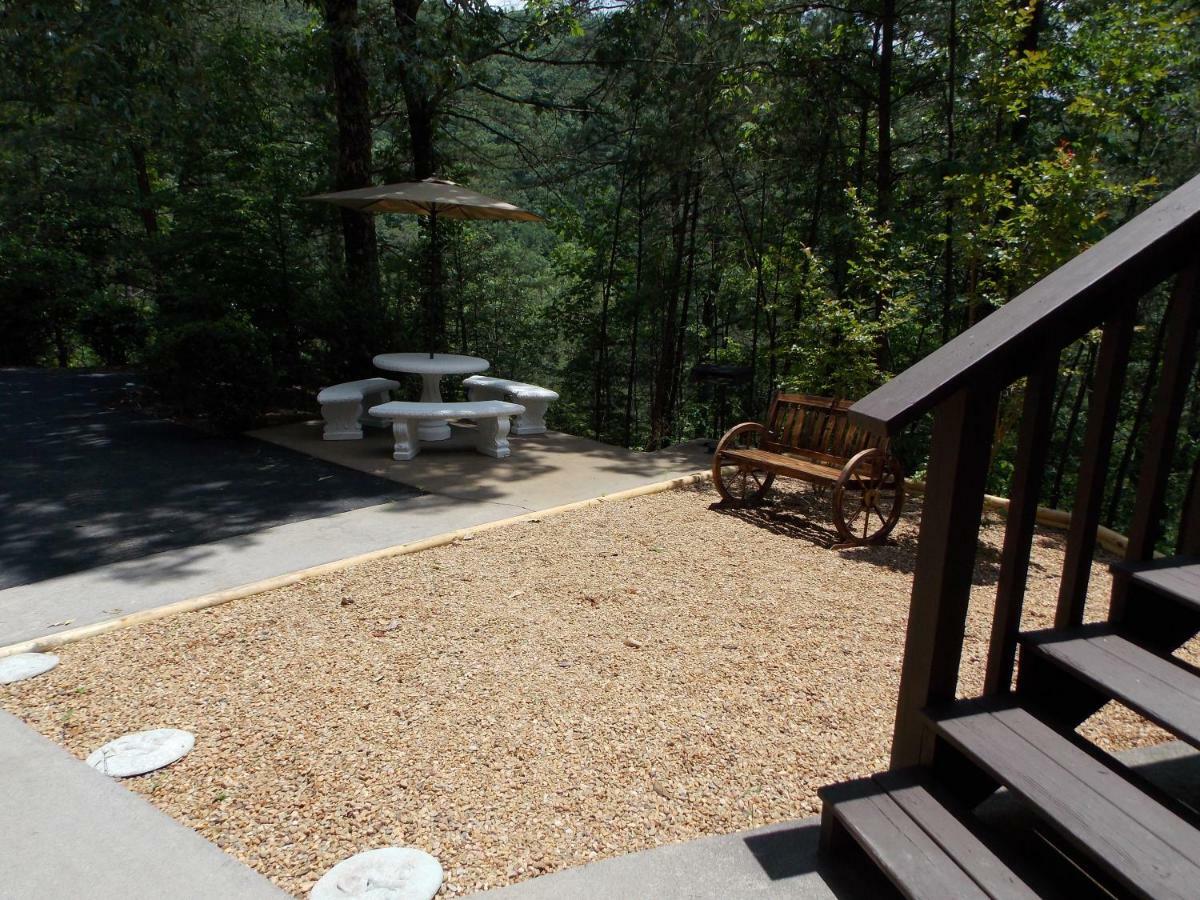 Hillbilly Hilton Chalet Pigeon Forge Exterior foto